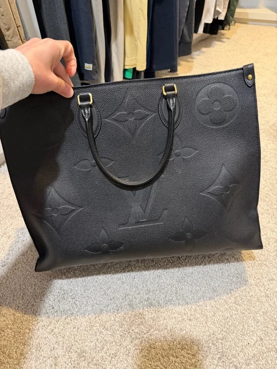 Louis Vuitton Black On the GO GM - Picture 2 of 6